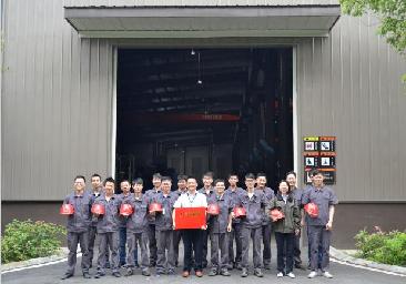  五四青年 | 與時間賽跑，讓機(jī)器也有溫度——制造二部喜獲長沙高新區(qū)“工人先鋒號”